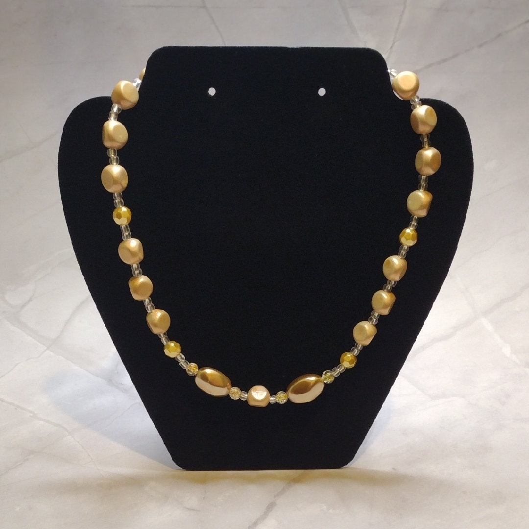 Chic Gold And Cream Beaded Necklace
